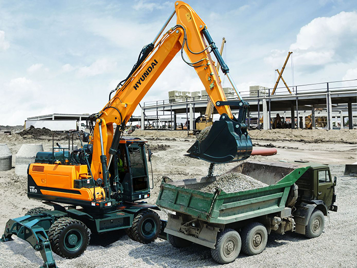 神鋼挖掘機(jī)售后保障,貼心服務(wù)讓您無后顧之憂