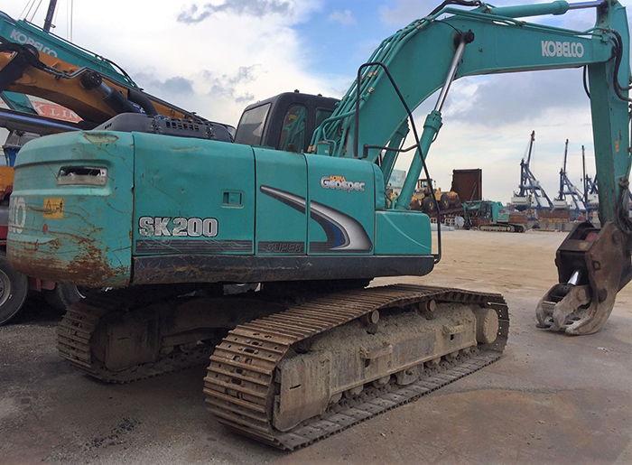 神鋼挖掘機配件維修油管:打造貼心售后服務